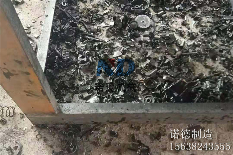 发动机破碎后